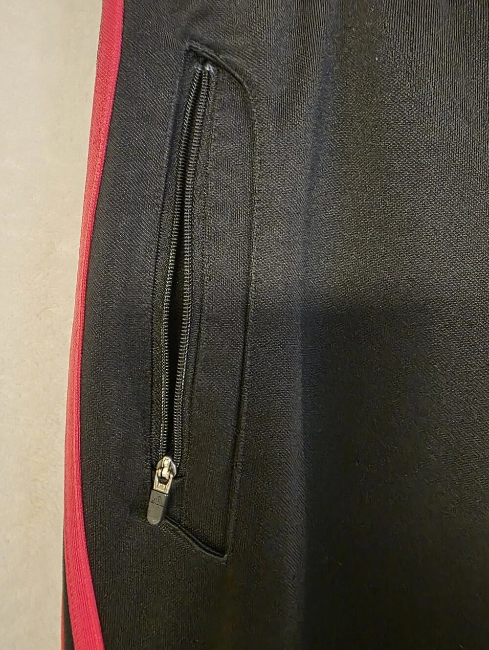 adidas Black With Hot Pink Stripe Details Athletic Joggers  Zip Pockets Size Sm.
